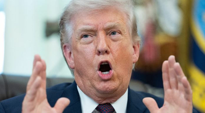 Trump contestă rezultatul referendumului din Virginia, câștigat de democrați, acuzând „fraudă” electorală. Miza, „redesenarea” hărții electorale