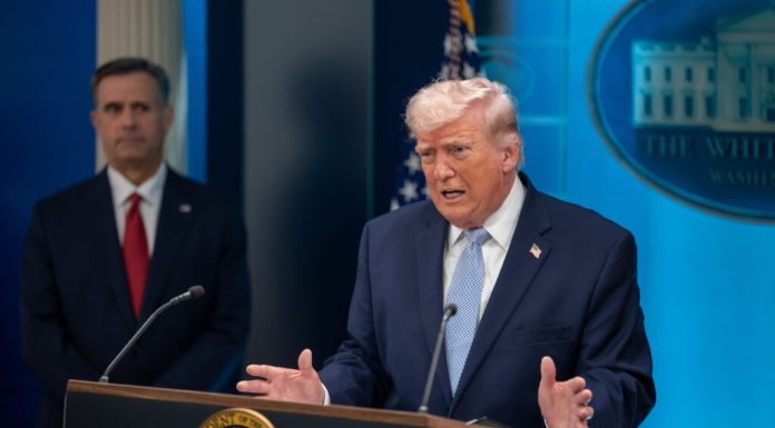 Donald Trump spune că negocierile cu Iranul vor fi finalizate „și toată lumea va fi mulțumită”