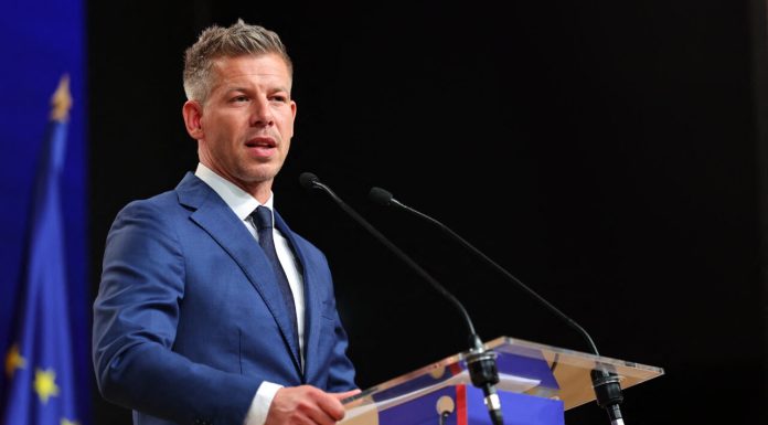 Péter Magyar lansează acuzații grave: Oligarhii lui Orbán își transferă banii în străinătate și se pregătesc să plece din Ungaria