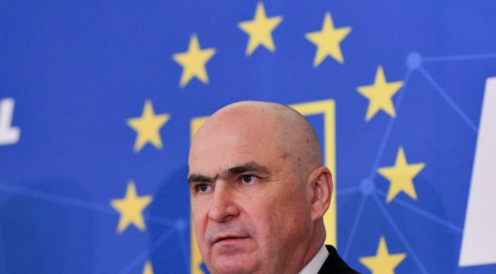 „Am încredere în colegii mei”. Bolojan răspunde speculațiilor privind trădări la votul moțiunii de cenzură