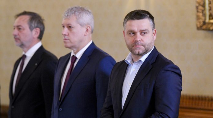 Ciucu avertizează că PNL riscă „să se ducă după PNȚCD” dacă îl schimbă pe Bolojan