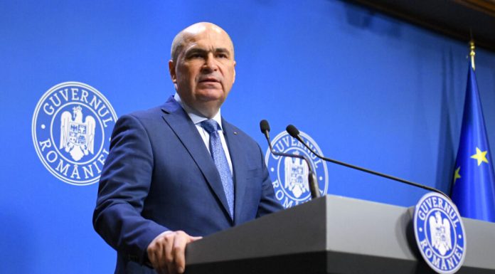 Ilie Bolojan: „Consider că reducerea numărului de parlamentari ar fi un lucru bun”. Ce a declarat despre subvențiile pentru partide și negocierea moțiunii de cenzură