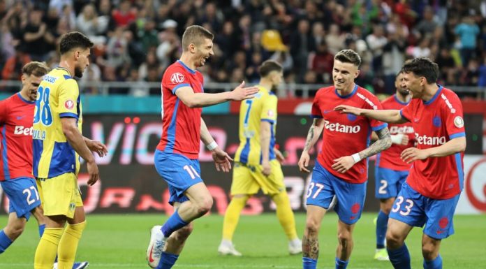 FCSB câștigă clar cu Petrolul, 3-1, în primul meci după plecarea lui Rădoi