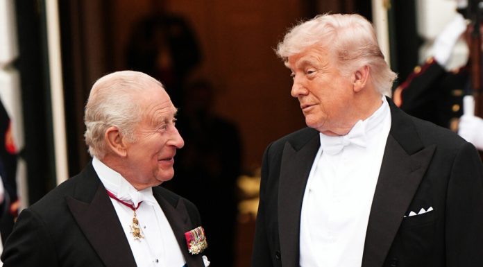 Trump susține că Regele Charles i-a susținut eforturile de a împiedica Iranul să obțină o armă nucleară. „Este de acord cu mine“