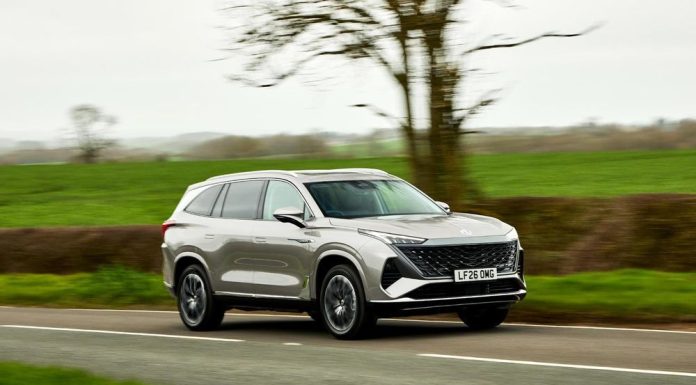 FOTO Noul MG S9 PHEV a ajuns în România. Prețul de pornire