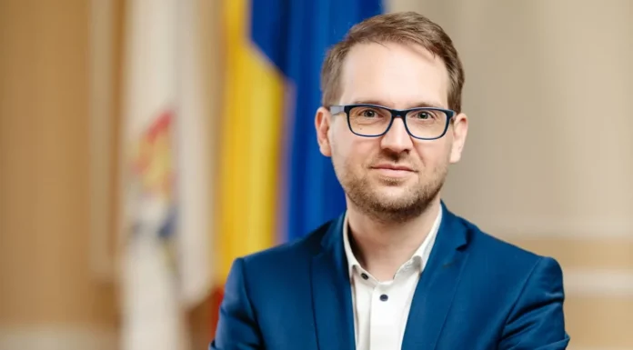 Tensiuni la finala Cupei României la handbal masculin. Primarul Timișoarei, Dominic Fritz, huiduit în timpul ceremoniei de premiere