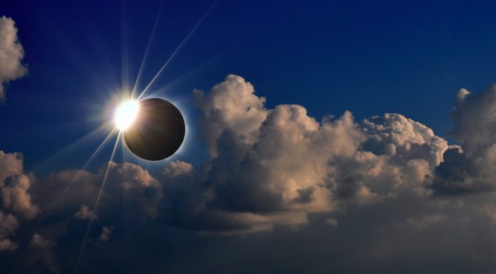 Eclipsa totală de Soare din 2026, vizibilă și din România. Când are loc fenomenul astronomic al anului