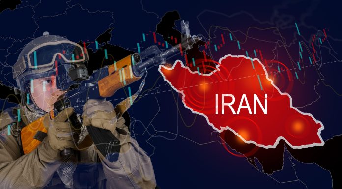 Iranul ameninţă că va răspunde blocadei americane asupra porturilor sale, pe care o califică drept "piraterie"