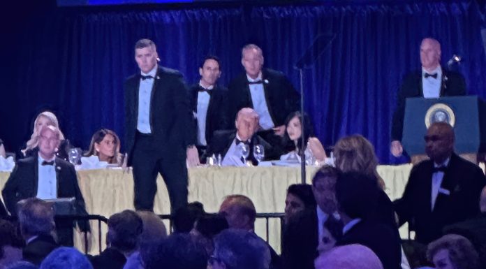 Hotelul Hilton din Washington, locul unde președintele Reagan a fost împușcat în 1981. Trump: „De aceea avem nevoie de o sala de bal”