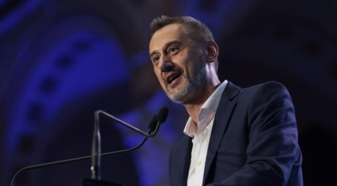 Primarul Mario De Mezzo (PNL Olt): Sunt convins că PSD plăteşte oameni care să mă urmărească