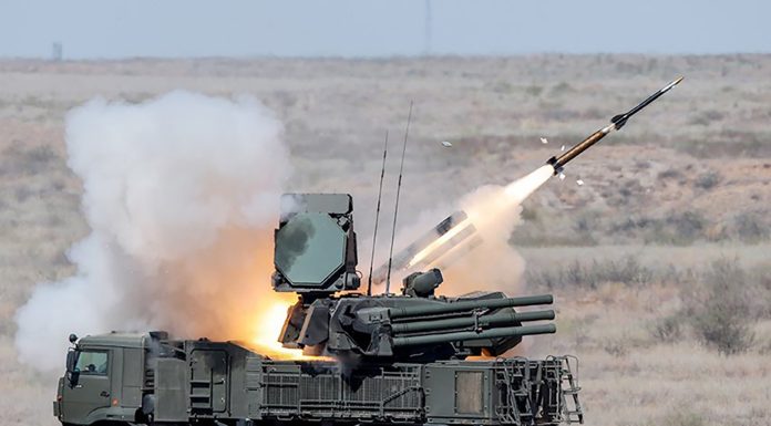 Momentul în care forțele ucrainene au distrus un sistem rus de apărare aeriană Panțir-S1 în apropiere de Mariupol