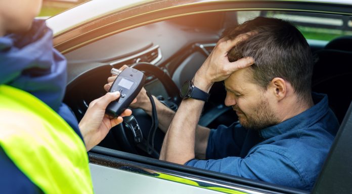 Șofer din Reșița, reținut după ce a fost prins băut la volan două zile la rând
