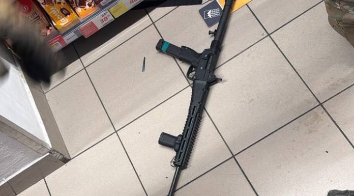 Atac armat într-un supermarket din Kiev: cel puțin 5 morți și 10 răniți. Atacatorul, ucis de forțele speciale