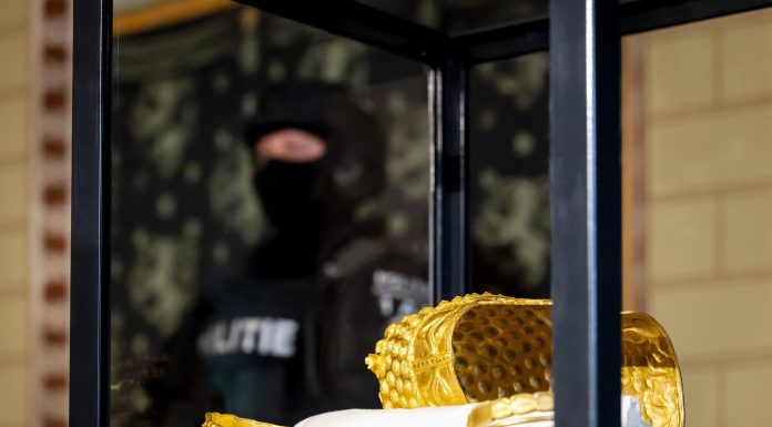 Procesul în cazul furtului tezaurului dacic din Muzeul Drents începe astăzi: Trei suspecți, aduși în fața instanței
