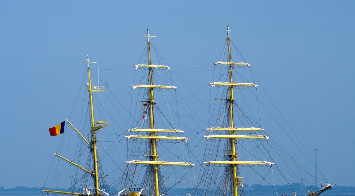 Nava-şcoală „Mircea” va pleca într-un marş internaţional de instrucţie de cinci luni. Bricul va traversa Atlanticul, până în SUA