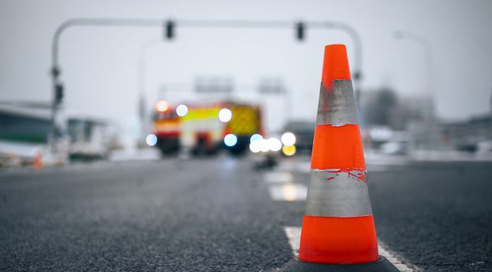 Patru persoane au ajuns la spital după un carambol pe DN 7, județul Arad. Traficul, blocat temporar