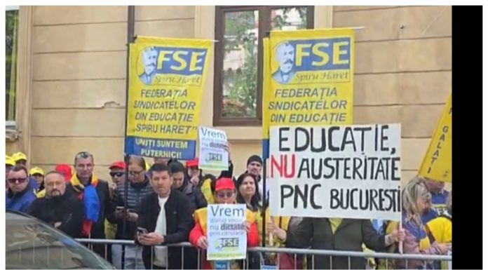 Protest al profesorilor în fața Ministerului Educație. „Nu ne obligaţi să intrăm din nou în grevă”