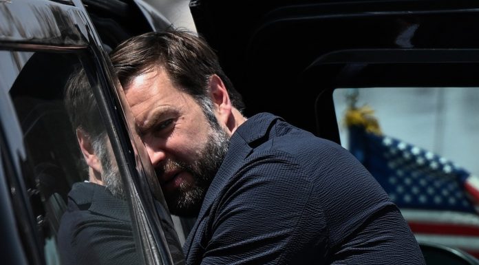 Avertismentul lansat de JD Vance pentru Iran, înainte de discuțiile de la Islamabad: „Așteptăm cu interes negocierile”