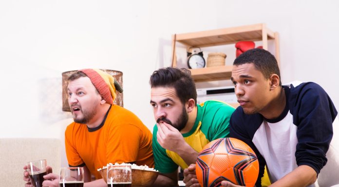 Președintele clublului Napoli vrea reprize de 25 de minute în fotbal. Ce modificări propune, pentru a face acest sport mai atractiv