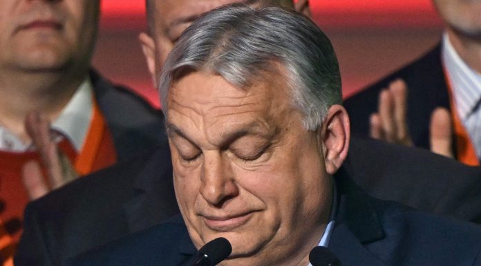 După 16 ani la putere, Viktor Orban şi-a prezentat demisia din fruntea Fidesz, însă partidul nu i-a acceptat-o