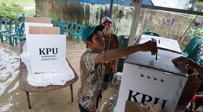 Avertisment de Ziua Pământului: fenomenele extreme dau peste cap alegerile. Zeci de scrutinuri, amânate (raport)