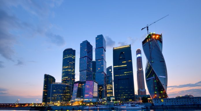 Rusia se confruntă cu un deficit bugetar „fără precedent”, în ciuda creșterii prețurilor petrolului