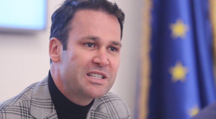 Robert Negoiță nu înțelege de ce i s-a cerut demisia lui Bolojan. Lipsa ciclurilor democratice, cu PSD la putere, „este nesănătoasă”