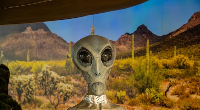 Teoria conspirației privind OZN-urile și dispariția oamenilor de știință se răspândește de pe internet până la Casa Albă