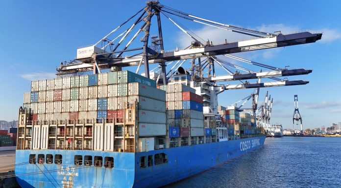 Patru români se află la bordul navei MSC Francesca, sechestrată de autoritățile iraniene. MAE: „Se află în siguranță”