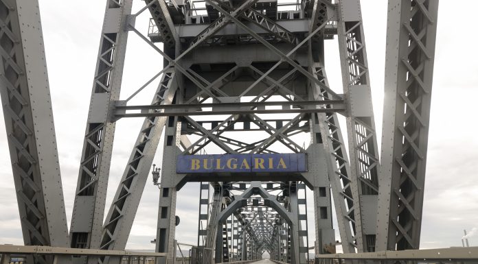 Lucrările de reparație a Podului Giurgiu-Ruse au ajuns în etapa finală. Când ar putea fi încheiate