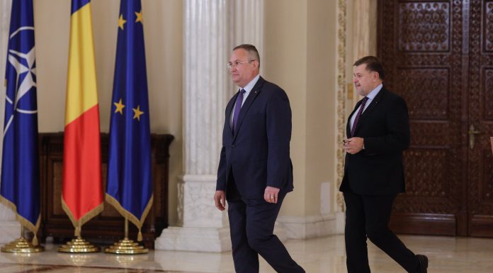 Ce-i reproșează fostul ministru Alexandru Rafila lui Nicolae Ciucă în privința vaccinurilor Pfizer: „Ar fi trebuit să fie mai atent”