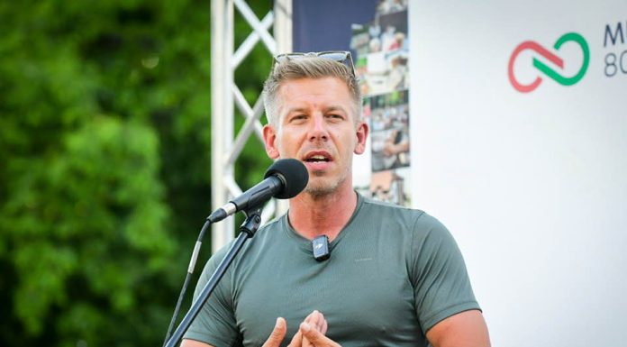 Ungaria, singura țară NATO care a redus cheltuielile militare când ceilalți le măreau. Ce ar putea schimba Peter Magyar dacă va câștiga