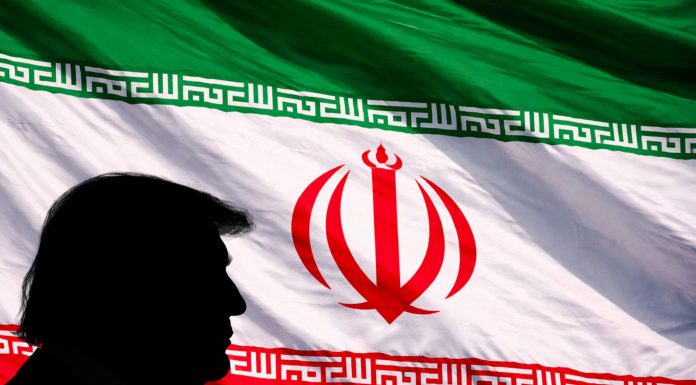 Donald Trump susține că Iranul „se prăbușește financiar”: „Au nevoie disperată de bani! Pierd 500 de milioane de dolari pe zi”