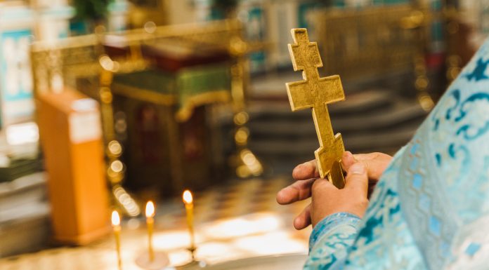 Sâmbăta Mare: Rugăciunea care îi pregătește pe credincioși pentru sărbătoarea Învierii Domnului