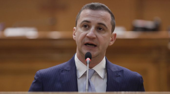 Alfred Simonis susține că „nu mai e cale de întoarcere” privind demisia miniștrilor PSD. Ce spune despre o posibilă moțiune de cenzură