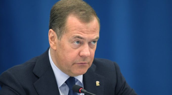 Dmitri Medvedev: UE nu va recupera niciodată miliardele de euro alocate Ucrainei. Bucuraţi-vă că sunteţi din nou duşi de nas, europeni