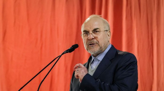 „Acționează ca un fel de coordonator”. Omul din centrul regimului de la Teheran și relația sa cu noul lider suprem Mojtaba Khamenei