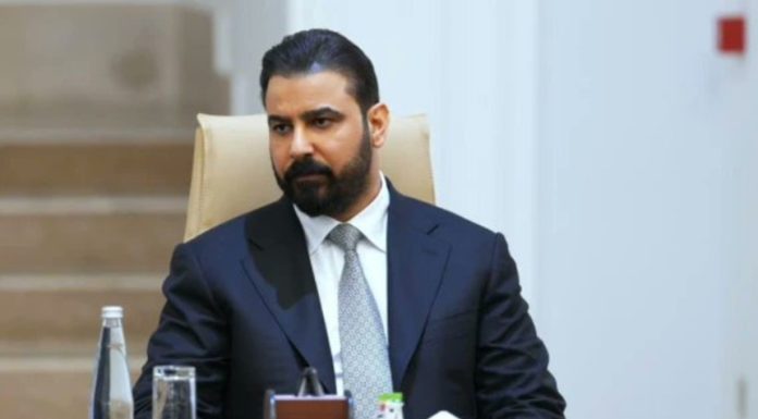 Noul preşedinte irakian Nizar Amedi îl desemnează nou premier pe un om de afaceri, Ali al-Zaidi, după retragerea lui Nuri al-Maliki, în urma unor presiuni ale SUA