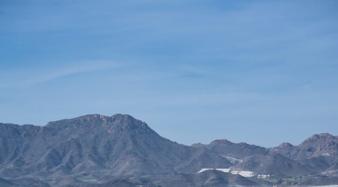 O destinație îndrăgită de români ia în calcul închiderea teraselor în plin sezon estival, în caz de caniculă severă