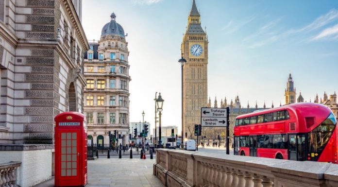 Guvernul din Marea Britanie crește nivelul de alertă teroristă la „sever” în urma atacului antisemit de la Londra