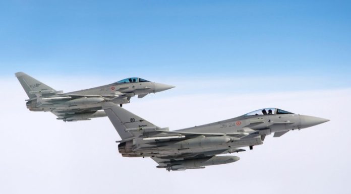 Atac masiv la granița României. Fragmente de dronă au căzut în Galați: Anexa unei gospodării şi un stâlp de electricitate, avariate