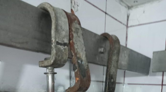 Amenzi de 3,8 milioane de lei date de ANPC după controale făcute săptămâna aceasta/ Au fost găsite ouă cu impurităţi, miei vânduţi în spaţii neîntreţinute corespunzător, produse din carne fără elemente de identificare