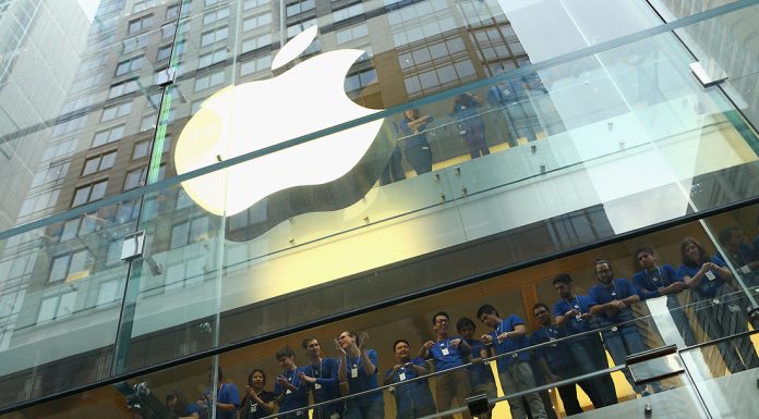 Apple riscă să fie limitată de propriul model de business, în era inteligenței artificiale