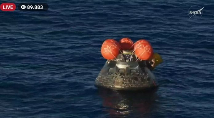 „Integrity” a aterizat cu succes în Oceanul Pacific. NASA: „Amerizare direct la țintă”