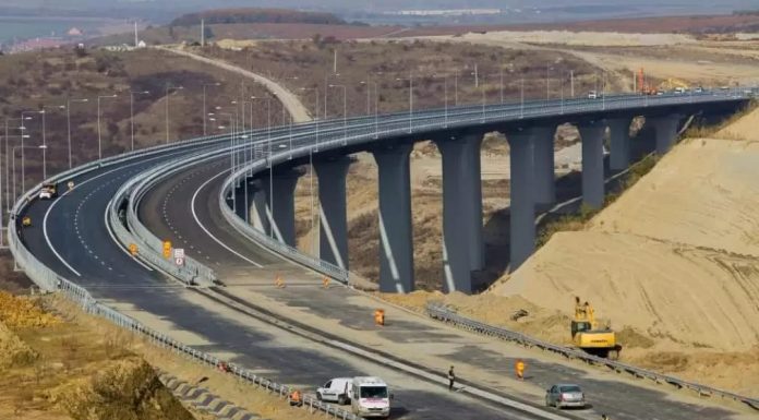 Ați rămas blocat în coloană pe Valea Prahovei? Aflați când ar putea fi gata Autostrada București-Brașov