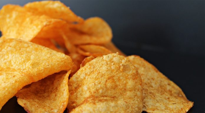 Cartel al chipsurilor și pop-cornului, destructurat. Trei societăți din Italia amendate cu 23,3 milioane euro