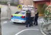 Un bărbat care nu avea voie să se apropie de iubită a fost arestat după ce polițiștii i-au găsit în aceeași mașină