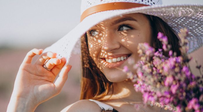 Primele raze de soare, mai periculoase decât crezi. Ce spune medicul despre pielea care „iese din iarnă”
