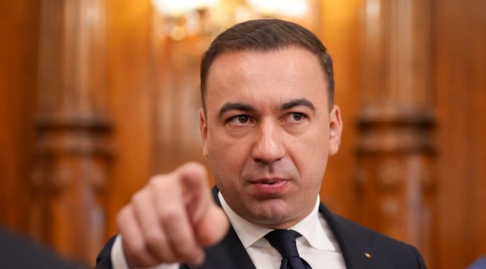 Anunțul momentului în plină criză energetică, făcut de ministrul Bogdan Ivan: „Rafinăria Petrotel va putea să funcționeze, din nou, în 45 de zile”
