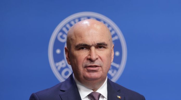 Premierul Bolojan: Unii oameni din conducerea PSD se comportă ca şi cum ar avea voturi ca pe vremea domnului Dragnea, 40 şi ceva la sută / S-ar dori probabil să existe un premier de tip marionetă